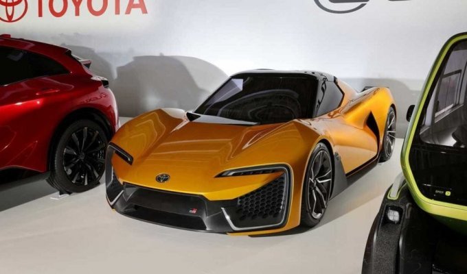 Concept of the new electric sports car Toyota FT-Se (4 photos)