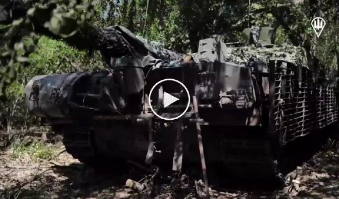 Член экипажа поставленного в Украину танка Challenger 2 рассказал о боевых условиях танка и его преимуществах