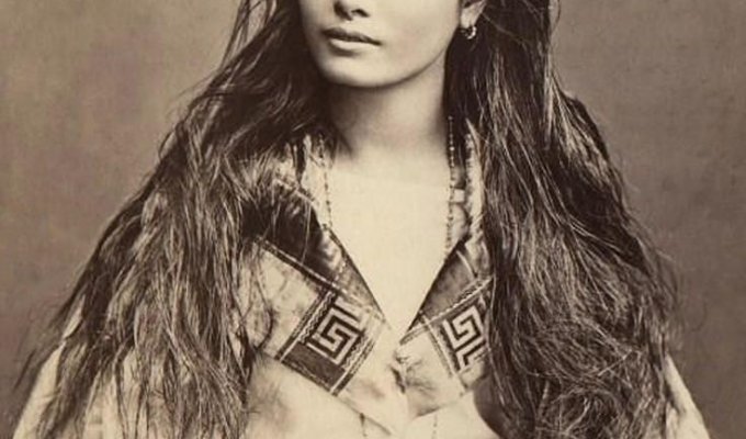100 лет назад: женская красота на старинных открытках 1900-1910 годов (22 фото)
