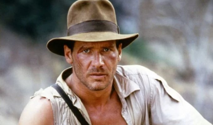 Indiana Jones' hat was sold at auction for $630 thousand (2 photos + 1 video)