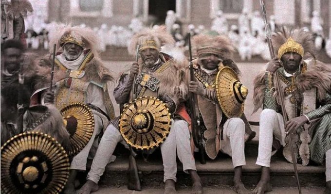 Early Autochromes Capture "Ethno-Exotica" From Around the World (1907–1931) (15 Photos)