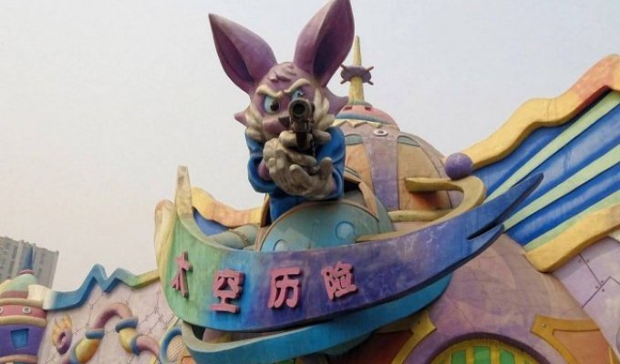 Chinese Disneyland, which makes you a little scary (6 photos)