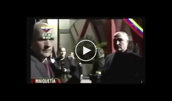 Лукашенко прибыл на похороны Чавеса в слезах