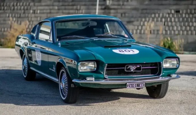 На продажу выставлен очень редкий Ford Mustang от ателье Zagato (29 фото)