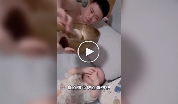 Как успокоить плачущего ребенка