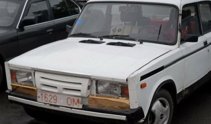 Тюнинг автомобиля по-белорусски (25 фото)