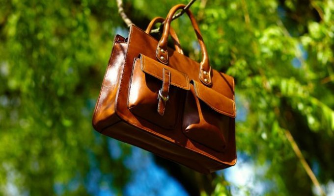 Сумки Tuscany Leather: итальянское качество с доставкой в Украину