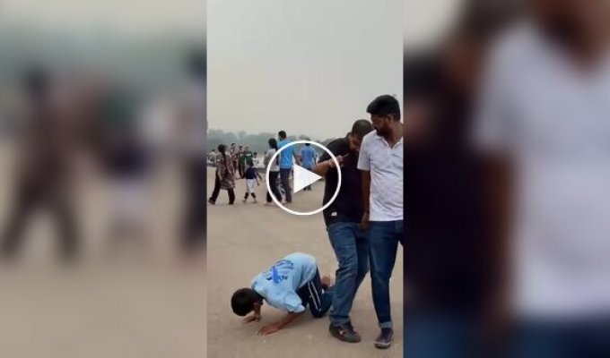 Уличный паркур в Индии