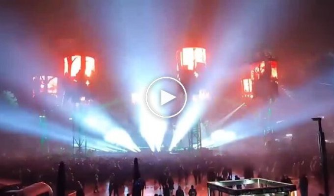 Молния на концерте Metallica порадовала поклонников