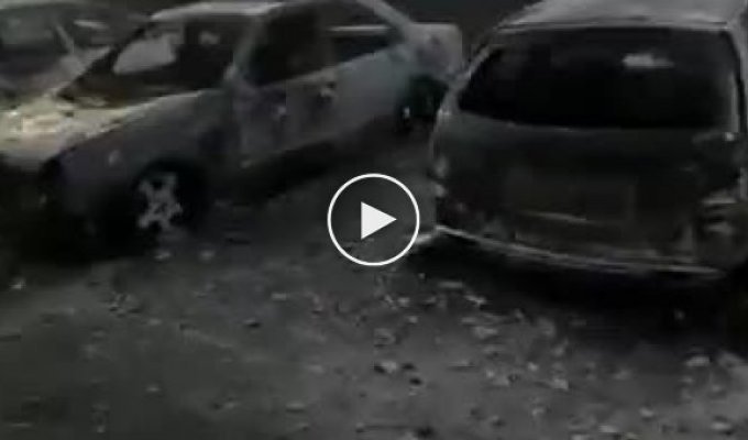 В сеть слили очередное видео с последствиями прилета по авиабазе в Крыму