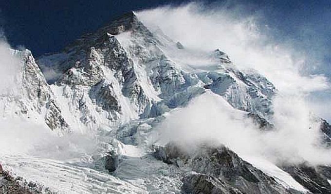 Эти горы забрали жизни тысяч альпинистов