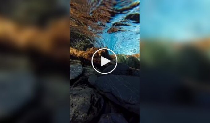 Парень показал, как выглядит водопад изнутри