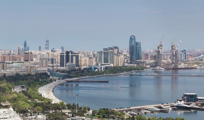 Как из Баку создают кавказский Дубаи (45 фото)