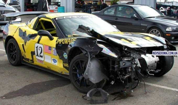 Неудачное окончание гонки для Corvette ZR1 (20 фото)