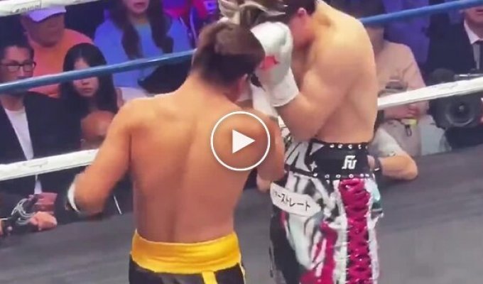 Японський боксер пропустив близько 40 ударів, а потім одним хуком нокаутував суперника