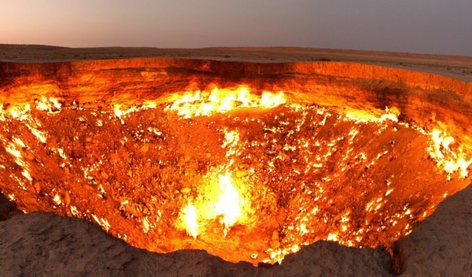 В Туркмении потушат «Врата ада» (1 фото)