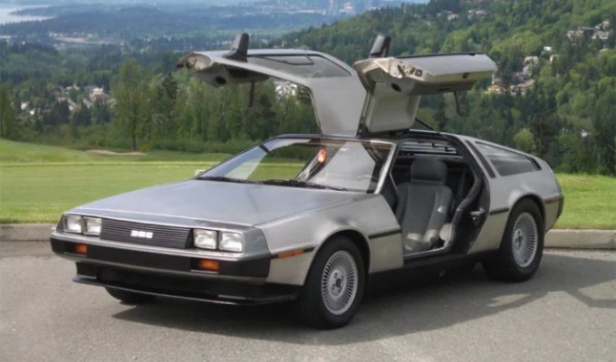 The 10 Most Dangerous Cars in Automotive History (11 photos)