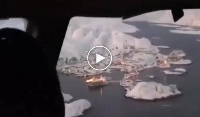 Как выглядит посадка самолета в Гренландии