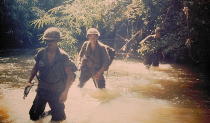 Быт американских солдат во время войны во Вьетнаме (15 фото)