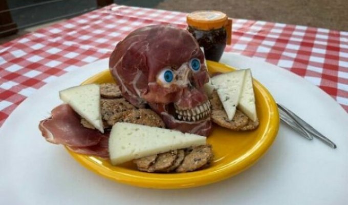 Impressive dishes for Halloween (24 photos)