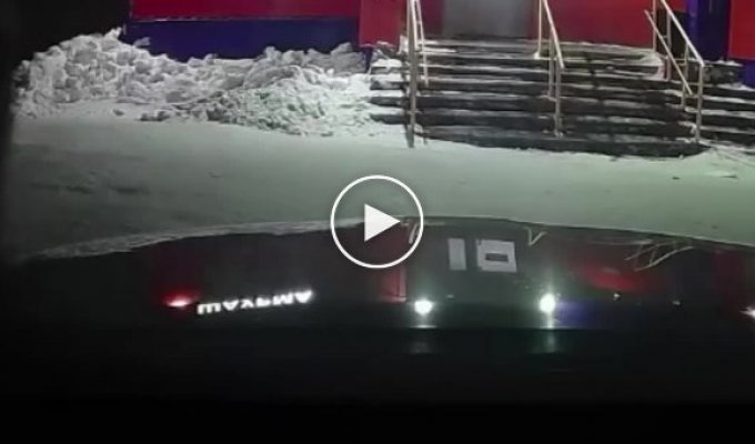 Siberian car thieves caught using a snowdrift