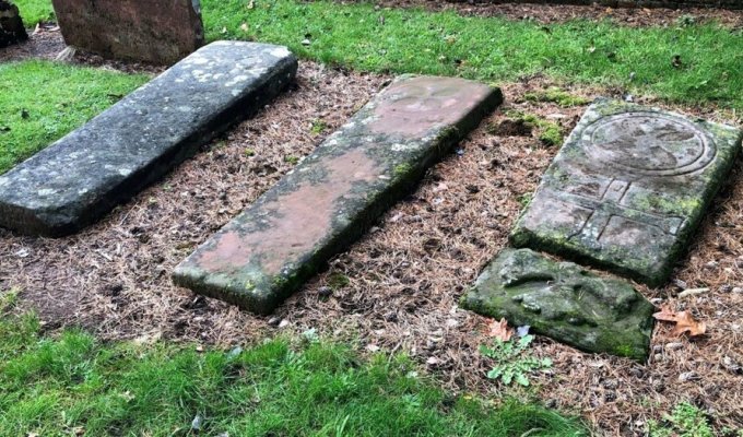 Историк обнаружил захоронение тамплиеров в Стаффордшире (11 фото)