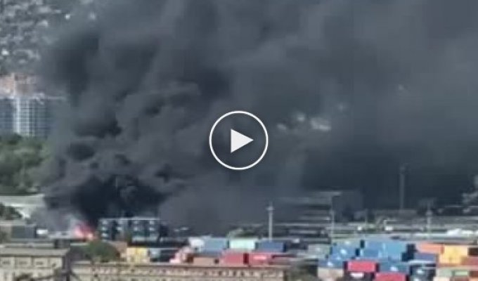 Cargo terminal on fire in Novorossiysk