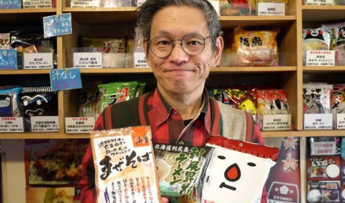 A Japanese Man Has Been Eating Only Instant Noodles for 30 Years (7 photos)