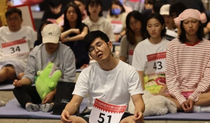 Laziness Contest in Hong Kong (6 photos)