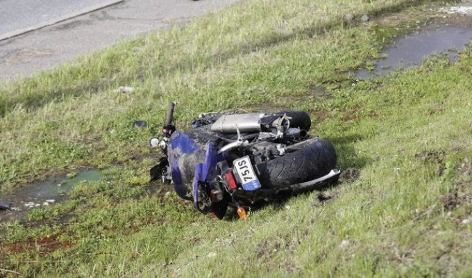В понедельник 16.07 в Таллине погиб мотоциклист (7 фото)