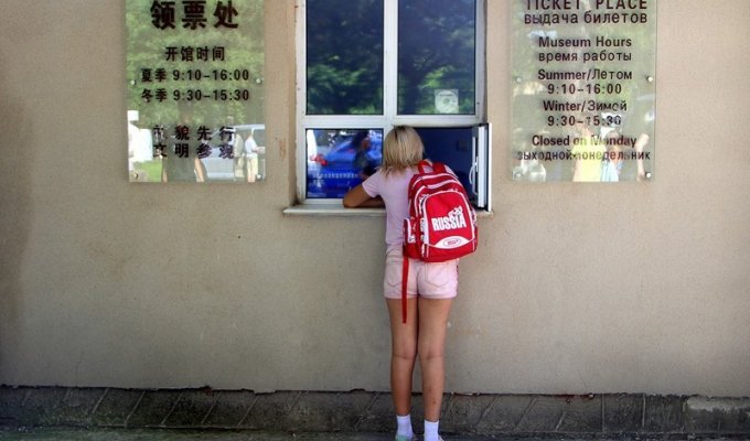 The strangest museum in China: Russians are not allowed in (10 photos)