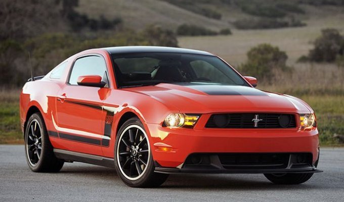 Ford Mustang Boss 302 (15 фото)