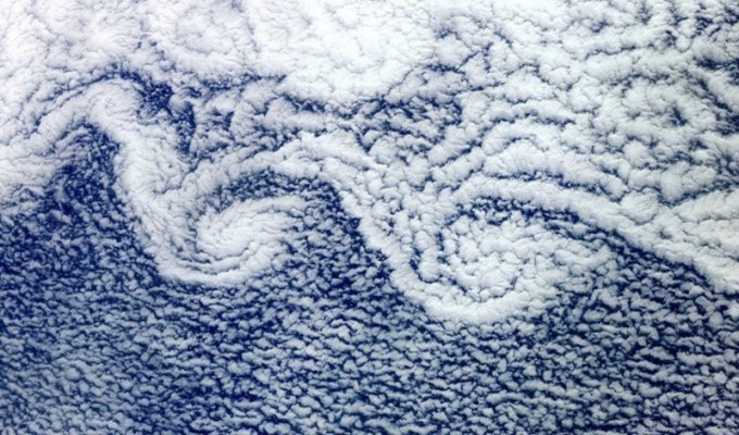 Облака. Вид с из космоса (12 фото)
