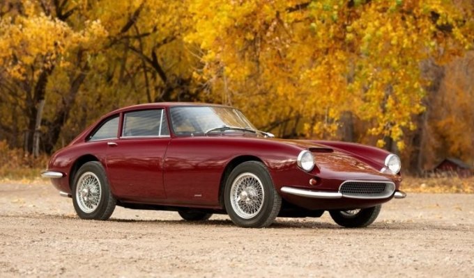 "American Ferrari": The original Apollo 3500 GT (19 photos)