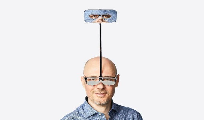 Парень изобрел очки-перископ, помогающие видеть через высоких людей на концертах (5 фото)