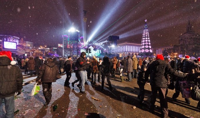 Новый Год на Майдане (12 фото + 1 видео)