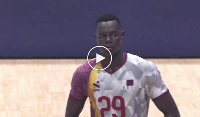 Юный гигант: 13-летний подросток выступил за сборную Катара на чемпионате по волейболу