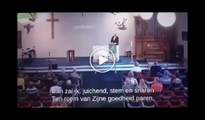 Today is not his day: pianist in church