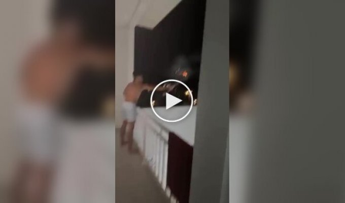 Хотел красивый салют, а устроил опасное шоу