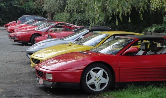 Встреча владельцев Ferrari в бельгийском Ватерлоо (55 фото + видео)