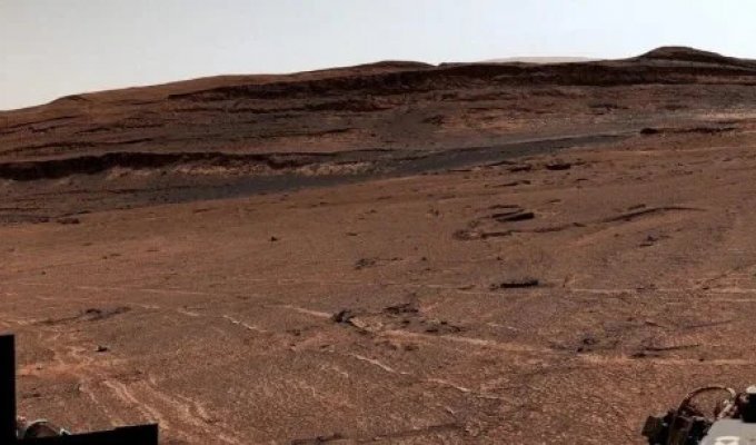 NASA Releases New Images from the Surface of Mars (5 Photos)