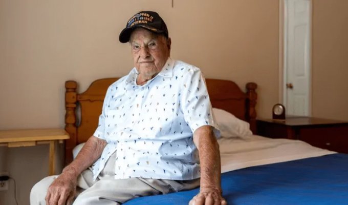 A 100-year-old man revealed his special “alcoholic” secret to longevity (3 photos)