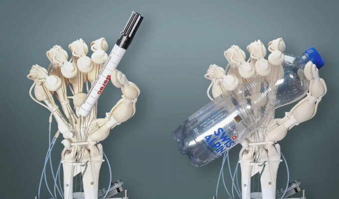 The first robotic arm with bones, ligaments and tendons was printed (3 photos + 1 video)