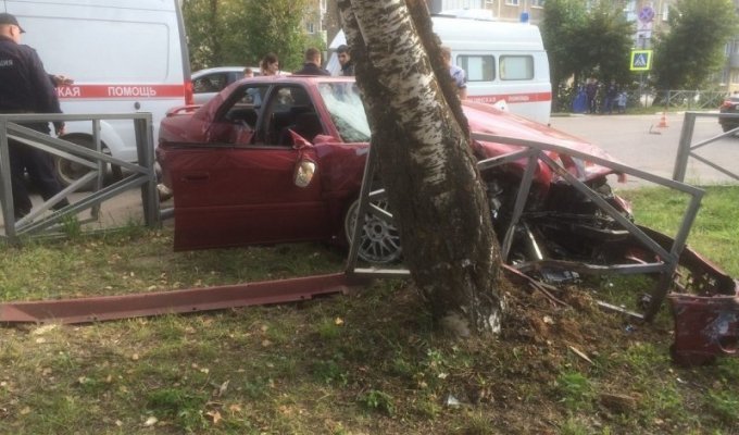 В Ивановской области погиб пассажир Тойоты (3 фото + 1 видео)