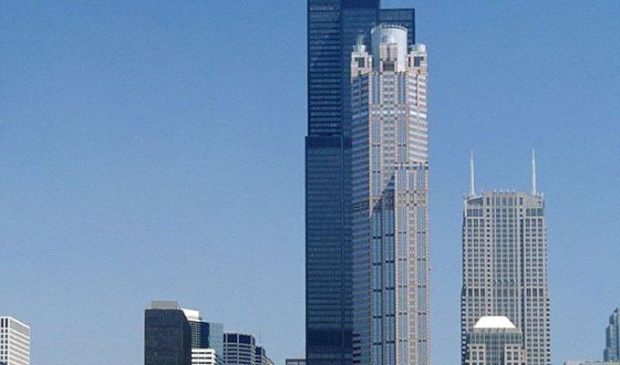 Жесть: стеклянный балкон на 103-м этаже небоскреба в Чикаго (15 фото)