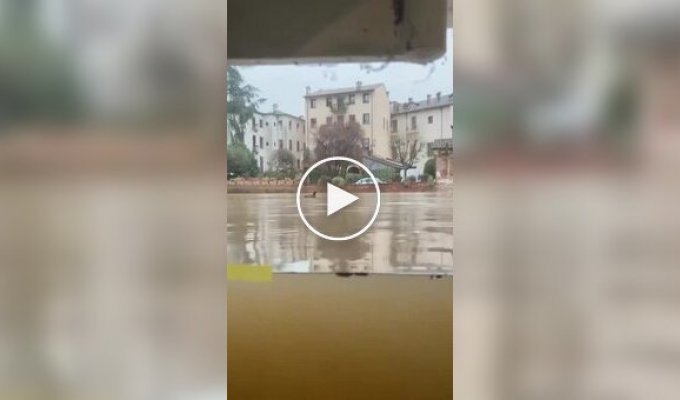 В італійському Віченці рясні опади призвели до підтоплення міста
