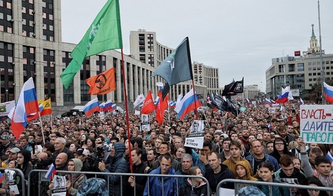 В Москве прошла самая крупная акция протеста с 2011 года (22 фото + видео)