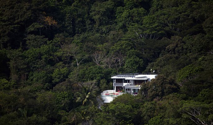 Экологический особняк в Коста-Рике (26 фото)