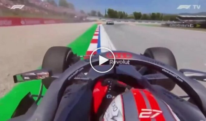 Sniper-like gravel shot: F1 driver out of the race due to a bizarre, Mario Kart-style mishap
