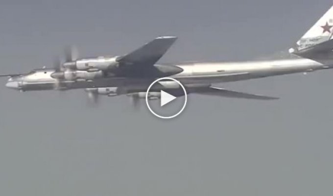 Россия нанесла массированный удар самолетами дальней авиации по ИГИЛ в Сирии